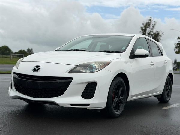 2012 Mazda Axela SKYACTIVE !! 2.0 S !! PUSH BUTTON START !!